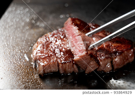 delicious beef steak 93864929