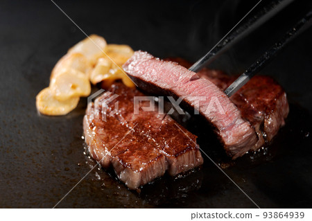 美味的牛排 93864939