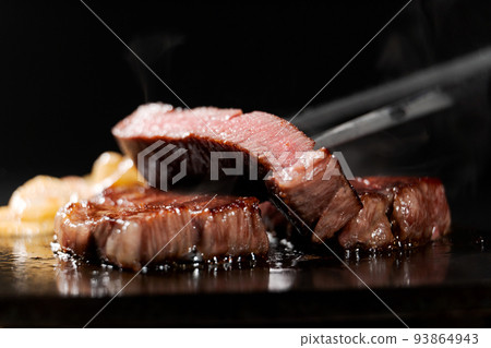 美味的牛排 93864943