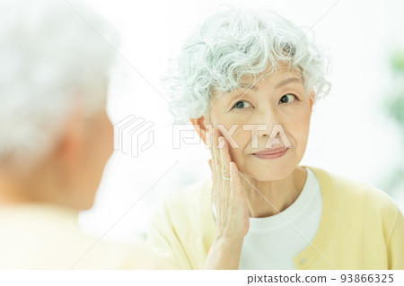 Senior woman beauty worries Senior woman beauty worries 93866325