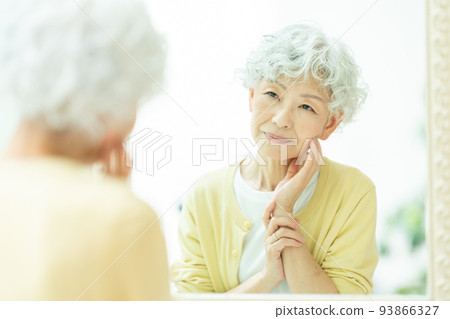 Senior woman beauty worries Senior woman beauty worries 93866327