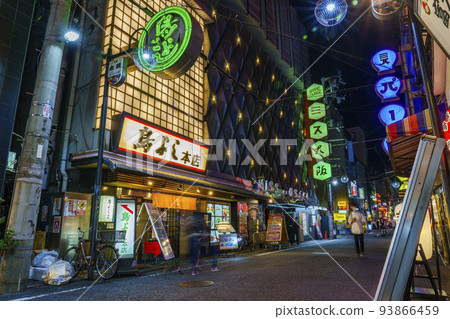 Ura-Namba, a good old neon street with the scent of the Showa era at night 93866459
