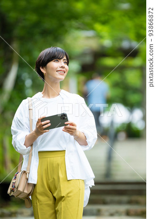 Girls' trip Smartphone travel Girls' trip Smartphone travel 93866872