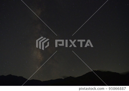 The Milky Way rising from the Southern Alps on a summer evening in Hakushu Town, Hokuto City The Milky Way rising from the Southern Alps on a summer evening in Hakushu Town, Hokuto City 93866887