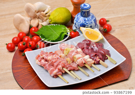 Note) Unheated and uncooked raw meat on skewers. Yakitori ingredients and cooking image. Yakitori, Yakitori, Yakitori, Skewers Note) Unheated and uncooked raw meat on skewers. Yakitori ingredients and cooking image. Yakitori, Yakitori, Yakitori, Skewers 93867199