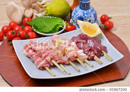 Note) Unheated and uncooked raw meat on skewers. Yakitori ingredients and cooking image. Yakitori, Yakitori, Yakitori, Skewers Note) Unheated and uncooked raw meat on skewers. Yakitori ingredients and cooking image. Yakitori, Yakitori, Yakitori, Skewers 93867200