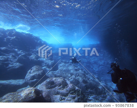 藍色洞穴潛水 藍色洞穴潛水 93867838