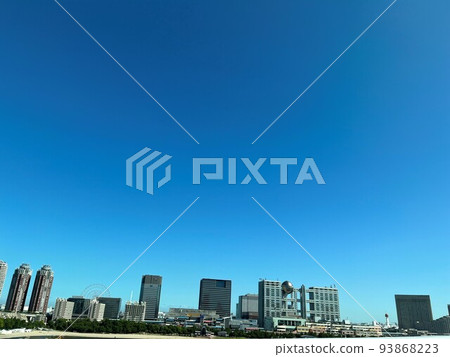 Scenery of Odaiba in summer 93868223
