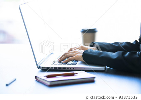 個人電腦，手部零件，指尖，女性 93873532