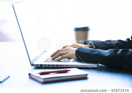 個人電腦,手部零件,指尖,女性 個人電腦,手部零件,指尖,女性 93873534