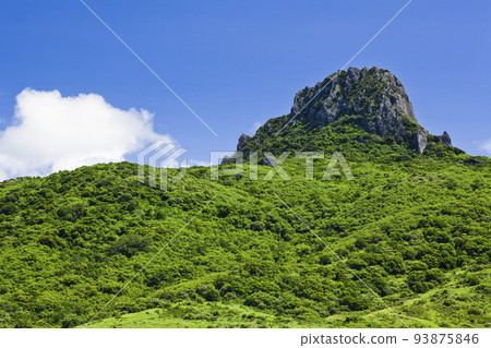 Mountain Da-Jian inside Kenting Ranch is the most eye-catching landmark of Kenting National Park in Pingtung, Taiwan. Mountain Da-Jian inside Kenting Ranch is the most eye-catching landmark of Kenting National Park in Pingtung, Taiwan. 93875846