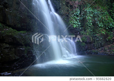 mysterious stream 93882820