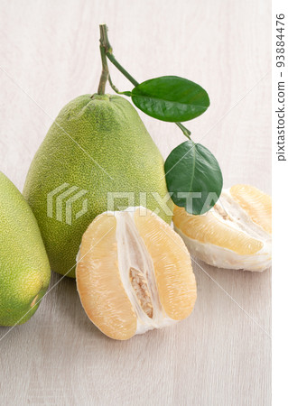Pomelo Mid-Autumn Festival wood wooden background pomelo Mid-Autumn Festival ユズ ゆず Pomelo Mid-Autumn Festival wood wooden background pomelo Mid-Autumn Festival ユズ ゆず 93884476