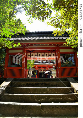 石川縣金澤市:兼六園旁的金澤神社正門和前殿 石川縣金澤市:兼六園旁的金澤神社正門和前殿 93884753