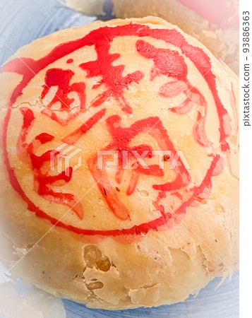 上海的中秋特產，肉月餅 93886363