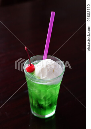 奶油蘇打水  93888530