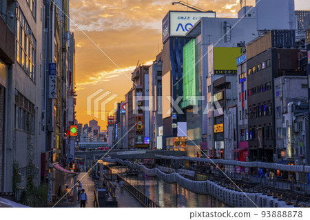 大阪南道頓堀夜景[多左衛門橋] 93888878