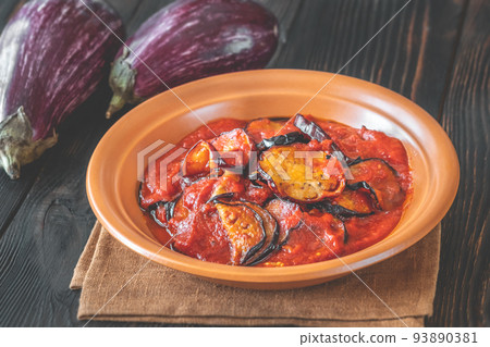 Fried eggplant with tomato sauce 93890381