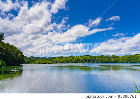 Lake Ippeki, Ito City, Shizuoka Prefecture 93890761