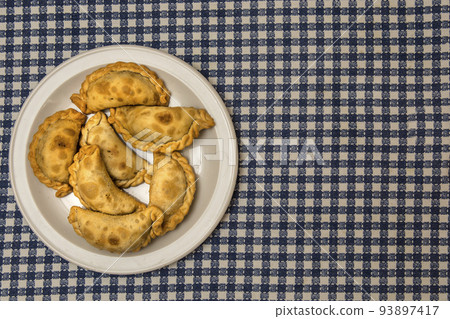 Traditional Argentine cuisine, Empanadas 93897417