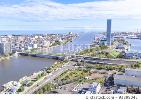 From the right bank of the Shinano River (Bandai) to Toki Messe and the townscape in the direction of Bandaijima (bird's-eye view) 93899043
