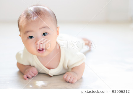 Lie down baby 3 months old copy space 93906212