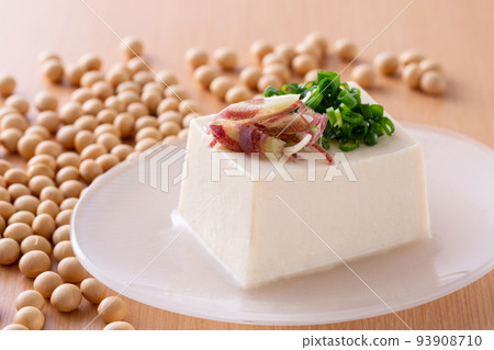 soybeans and chilled tofu 93908710
