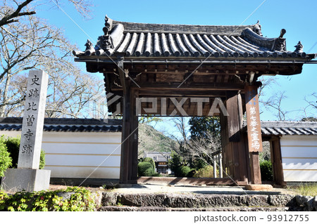 世尊寺（寺門）[奈良縣吉野郡大淀町希曾] 93912755