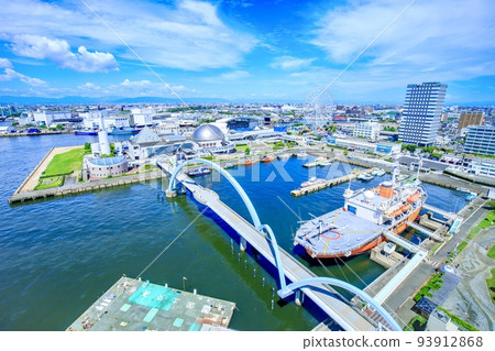 名古屋市：從名古屋港大樓看到的名古屋港水族館全景 93912868