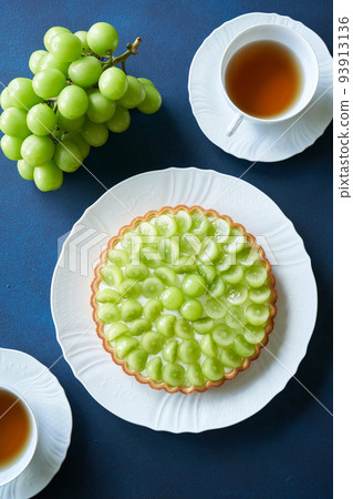 Shine Muscat Cheesecake Tart 93913136