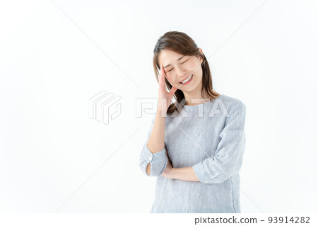 Troubling women Troubling women 93914282