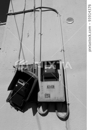 power meter in ruins 93914376