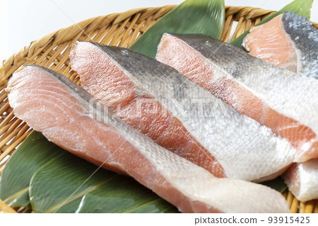 美味的三文魚柳 93915425