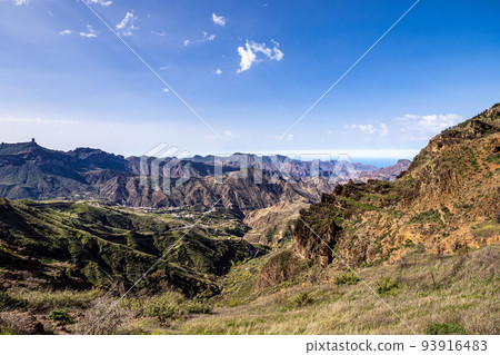 Gran Canaria hiking route Cruz de Tejeda to Artenara, view into Caldera de Tejeda, Canary Islands, Spain 93916483