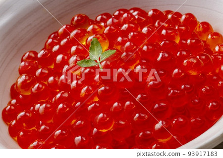 Hokkaido delicious salmon roe marinated in soy sauce Hokkaido delicious salmon roe marinated in soy sauce 93917183