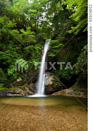 Toseki Falls (Takino, Higashiyoshino Village, Nara Prefecture) Toseki Falls (Takino, Higashiyoshino Village, Nara Prefecture) 93919052