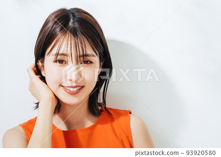 Hair style makeup image 93920580