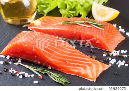 Fresh salmon with spices Fresh salmon with spices 93924075
