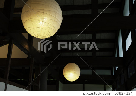 Japanese paper lamp 93924154