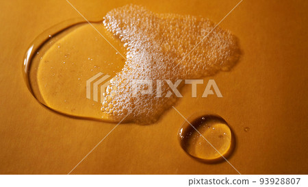 A drop of gel and the texture of the foam. It can be the texture of shampoo, shower gel or dishwashing detergent. 93928807