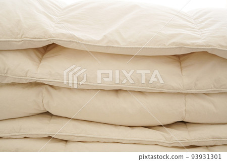 piled white duvet 93931301