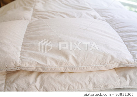 Bedroom duvet quilt closeup 93931305