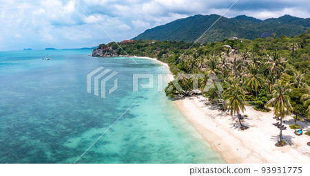 Aerial view of Leela Beach in koh Phangan, Thailand 93931775