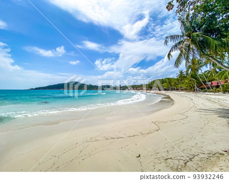 Haad Rin beach or Hat Rin in Ko Pha Ngan, Thailand 93932246