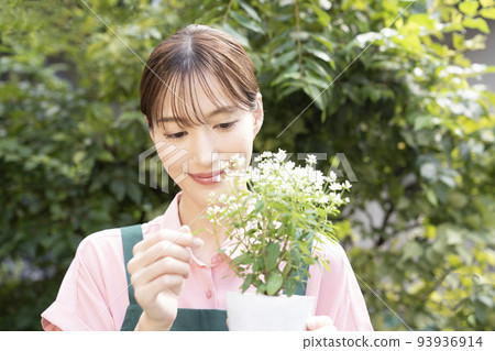 woman with diamond snow woman with diamond snow 93936914