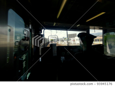 From the driver's seat of the Odakyu Rapid Express From the driver's seat of the Odakyu Rapid Express 93945176