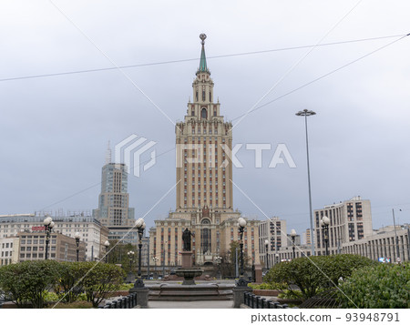 MOSCOW - OCTOBER 14 MOSCOW - OCTOBER 14 93948791