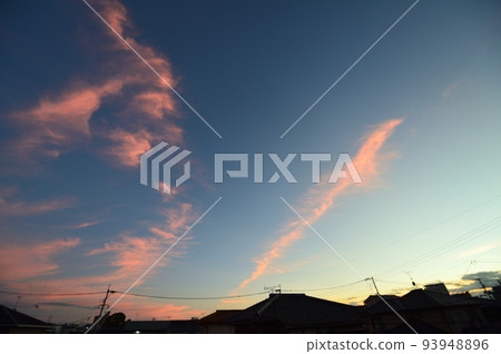 Dusk twilight cloud 93948896
