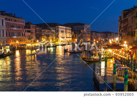 Grand Canal night view from Rialto Bridge (Italy-Venice) Grand Canal night view from Rialto Bridge (Italy-Venice) 93952003