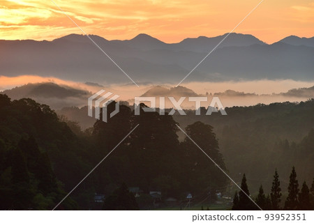 Dawn at Miyaoku Dam 93952351